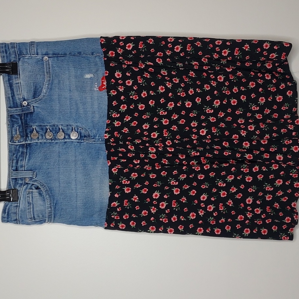 Demin and flowers upcycled skirt with embroidery.